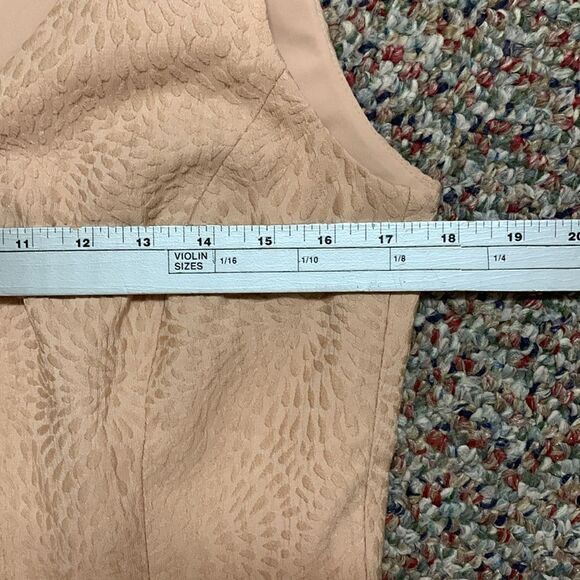 Long Tall Sally Peachy Nude Floral Embossed Sleeveless V-Neck Occasion Dress 8 - Picture 12 of 15